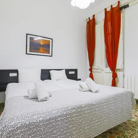 Be Barcelona Arco Del Triunfo Sunny Colors Apartment Exterior photo